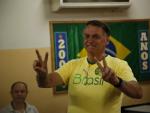 El presidente de Brasil y candidato a la reelecci&oacute;n, Jair Bolsonaro, vota en la segunda ronda de las presidenciales.