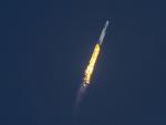 El poderoso cohete Falcon Heavy de la compa&ntilde;&iacute;a privada SpaceX despeg&oacute; este martes desde Cabo Ca&ntilde;averal (Florida).