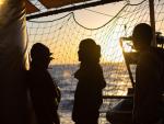 Migrantes rescatados por el barco 'Humanity 1' en el Mediterr&aacute;neo