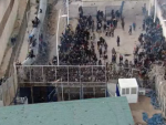 Captura de un vídeo del salto a la valla en Melilla.