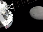 Imagen del directo: la sonda Orion acerc&aacute;ndose a la Luna.