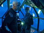 James Cameron y Edie Falco rodando 'Avatar: El sentido del agua'.