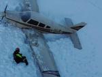 Así fue el espectacular aterrizaje de emergencia de una avioneta en plena cordillera de los Dolomitas
