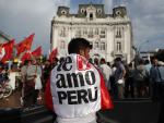 Manifestante peruano en las protestas contra el Gobierno en Lima