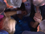 Djokovic, derrumbado ante sus familiares y equipo