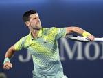 Novak Djokovic celebra la victoria en el ATP 500 de Dubai.
