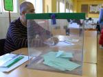 Imagen de archivo de una mesa de votación electoral.