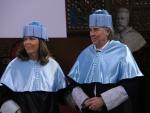 Joan Manuel Serrat y Maria del Mar Bonet, doctores honoris causa por la UB