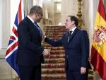 El ministro de Asuntos Exteriores, Unión Europea y Cooperación, José Manuel Albares, recibe a su homólogo británico, James Cleverly.
