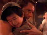 El abrazo entre Indiana Jones y Tap&oacute;n: el instante m&aacute;s adorable de los Premios Oscar 2023