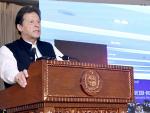 El ex primer ministro pakistan&iacute;, Imran Khan, habla ante los medios en la inauguraci&oacute;n de una planta nuclear en Islamabad.
