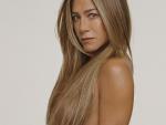 Jennifer Aniston posando en 'topless'