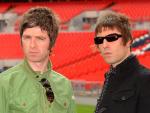 Liam y Noel Gallagher, integrantes de la antigua banda Oasis.