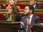 El presidente Aragon&egrave;s junto a la consellera Vilagr&agrave;, esta ma&ntilde;ana en el Parlament.