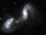 Galaxias en interacci&oacute;n AM 1214-255.