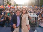 Isabel D&iacute;az Ayuso y Jos&eacute; Luis Mart&iacute;nez-Almeida, este jueves, en el inicio de la campa&ntilde;a electoral del PP de Madrid.