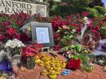 Homenaje a Casey Rivara en la Stanford Ranch Plaza de Rocklin, California.