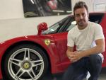 Fernando Alonso y su Ferrari Enzo.