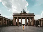 La Puerta de Brandeburgo es uno de los principales iconos de la capital alemana.