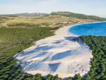 La paradisiaca playa de Cádiz que esconde los restos de una antigua ciudad romana
