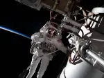 Frank Rubio, durante un paseo espacial por el exterior de la Estación Espacial Internacional en noviembre de 2022.