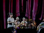 El grupo musical Red Hot Chili Peppers durante una actuación en la tercera jornada del festival Mad Cool 2023
