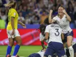 Las jugadoras francesas celebran su victoria ante Brasil en el Mundial de 2019.