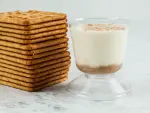 Tarta de yogur natural con galletas