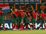 Los jugadores de Portugal celebran un gol frente a Luxemburgo.