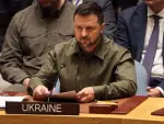 El presidente de Ucrania, Volodímir Zelenski, habla ante el Consejo de Seguridad de la ONU sobre la guerra de su país el 20 de septiembre de 2023 en Nueva York. Zelenski pidió al Consejo de Seguridad de la ONU que ampliara el número de sus miembros y eliminara el poder de veto de Rusia.