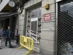 Evacuan a un operario y rescatan a un compañero tras el desplome de las escaleras de un edificio Ourense