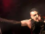 Marilyn Manson en una actuaci&oacute;n de su&nbsp;gira de 2005.