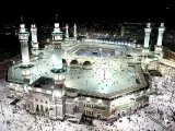 La Gran Mezquita Sagrada de La Meca, en Arabia Saudí, que espera a cerca de tres millones de musulmanes que asisitirán al peregrinaje de este año.