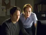 Los agentes especiales Mulder y Scully.