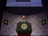 El presidente de Estados Unidos, Barack Obama, pronuncia un discurso en defensa de los homosexuales durante la cena de gala de la Campa&ntilde;a Nacional pro Derechos Humanos.