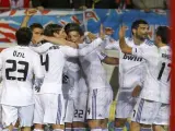 El Real Madrid celebra el primer gol ante el Atl&eacute;tico.