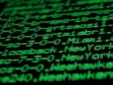 Los ciberdelincuentes se amparan en el anonimato de la red y solo necesitan un ordenador y conocimientos informáticos especializados para realizar sus operaciones.