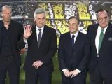 El italiano Carlo Ancelotti (2-i), presentado como nuevo entrenador del Real Madrid. La presentación oficial de Ancelotti ha tenido lugar en el palco de honor del Bernabéu, ejerciendo como maestro de ceremonias el presidente del club madrileño, Florentino Pérez (2-d), a la que también han asistido Zinedine Zidane (i) y el vicepresidente primero del club , Fernando Fernández Tapias (d).