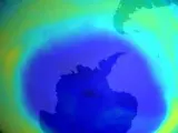 Fotografía de satélite del agujero de la capa de ozono, en la Antártida.