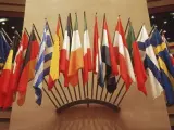 Varias banderas europeas, entre ellas la de Espa&ntilde;a.