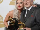 Lady Gaga y Tony Bennett, que han grabado un disco juntos, se mostraron así de cariñosos antes de que diera comienzo la ceremonia.