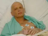 El exagente ruso Alexander Litvinenko en noviembre de 2006, ya moribundo, en un hospital de Londres.