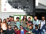 Alumnos repetidores de 2&ordm; de Bachillerato de Artes afectados por la aplicaci&oacute;n de la LOMCE frente a su instituto, el IES Jaime Ferr&aacute;n de Collado Villalba (Madrid).