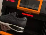 Zapato con un amortiguador hecho mediante impresi&oacute;n 3D.