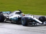 Hamilton, en su Mercedes en los tests de Montmel&oacute;.