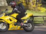El carné tipo A es el único que permite conducir motocicletas sin límite de potencia.