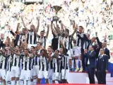 La Juventus celebra su 33 t&iacute;tulo de liga.