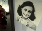<p>Una fotografía de la joven judía Anne Frank en Bergen-Belsen en Celle (<a title="Minuteca de Alemania" href="http://www.20minutos.es/minuteca/alemania/" target="_blank">Alemania</a>).</p>