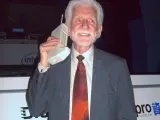 En 1973 el ingeniero estadounidense Martin Cooper inventó el primer móvil de la historia, pero poco se parecía a los actuales terminales. Pesaba más de un kilo, solo tenía autonomía para media hora y tardaba en cargarse más de 10. Un chollo.
