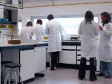 Científicos en un laboratorio en una imagen de archivo.